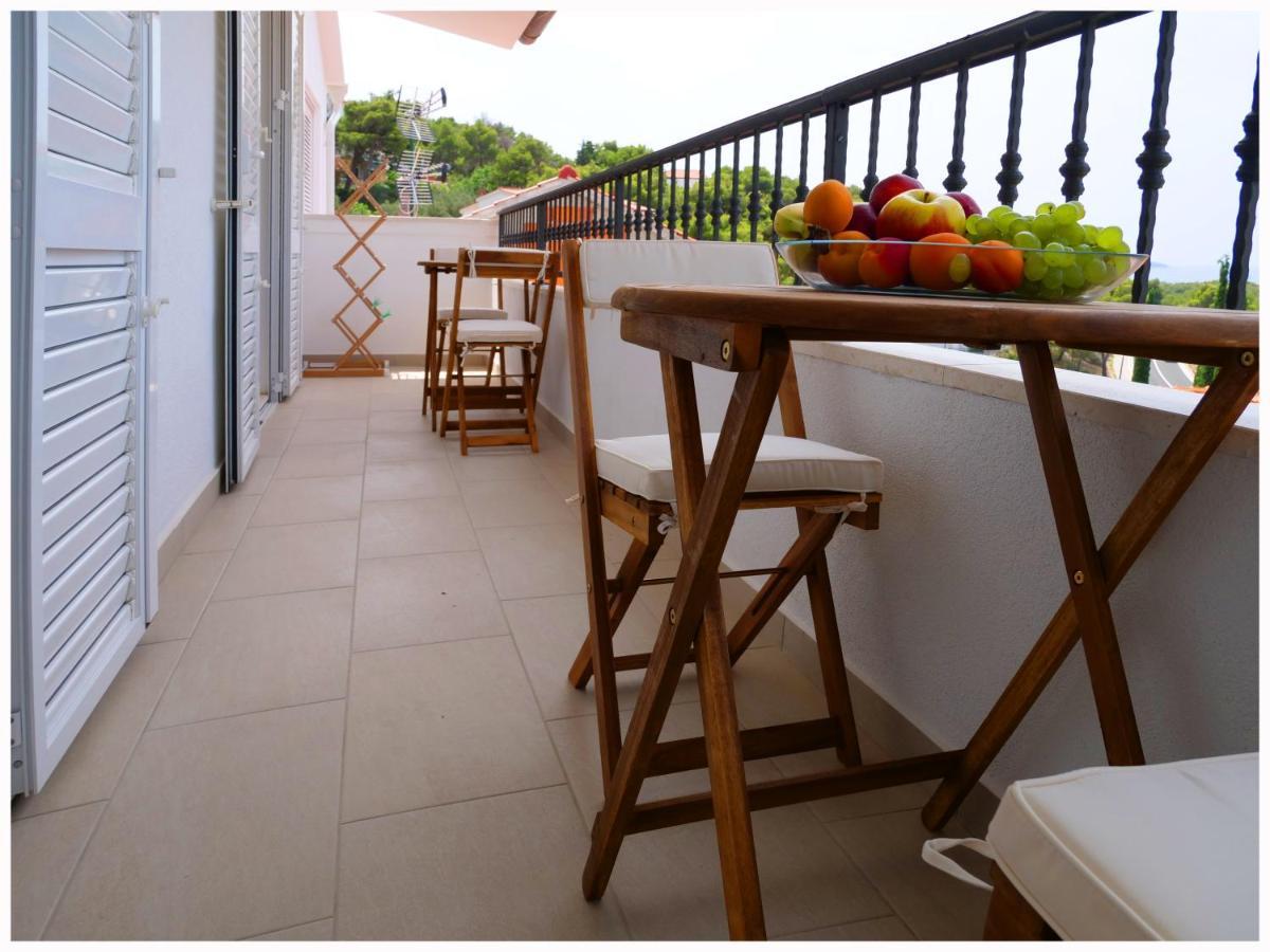 Apartmani Makelja Примоштен Экстерьер фото