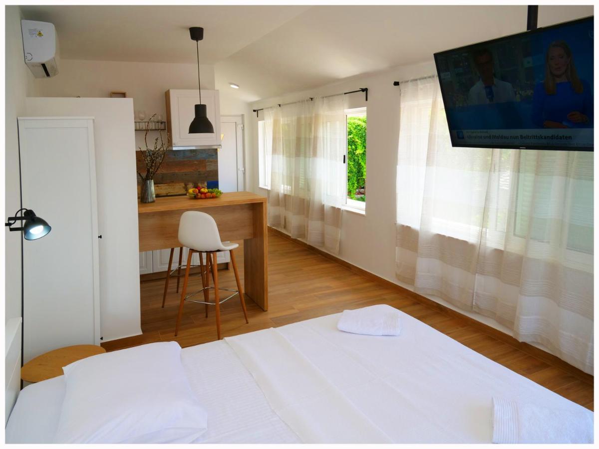 Apartmani Makelja Примоштен Экстерьер фото