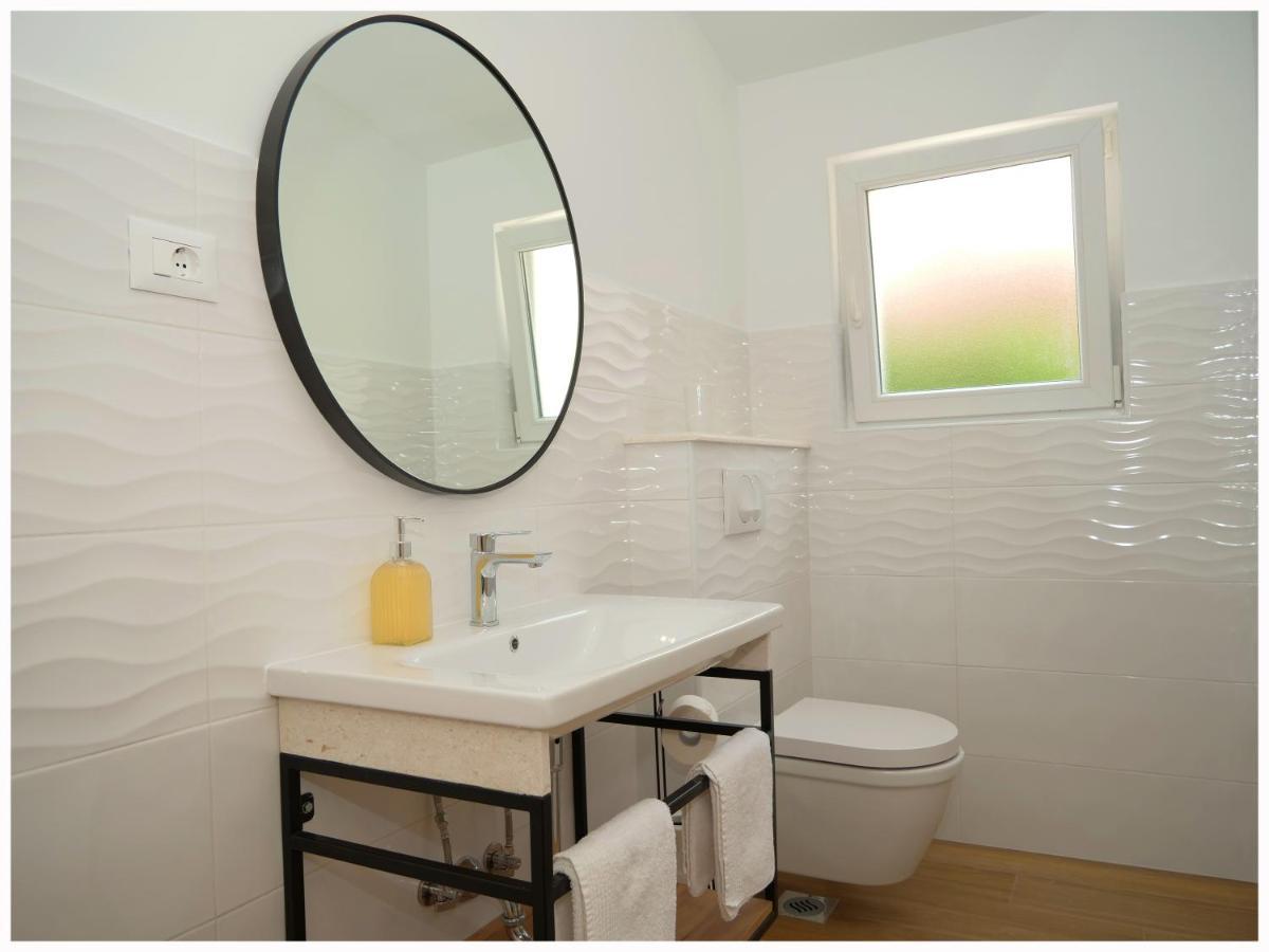 Apartmani Makelja Примоштен Экстерьер фото